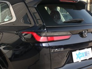 2023款240TURBO 两驱精英版 5座 尾灯