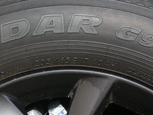 2023款240TURBO 两驱精英版 5座 轮胎尺寸