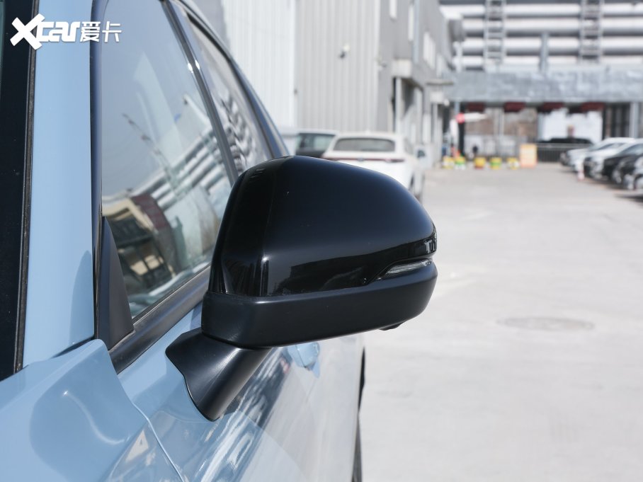 2023ZR-V  e:HEV 2.0L J