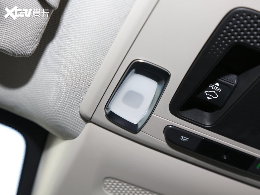 2023ZR-V  e:HEV 2.0L J