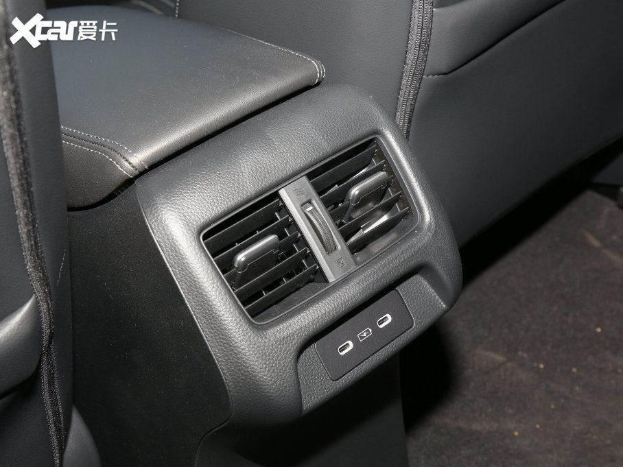 2023ZR-V  e:HEV 2.0L J