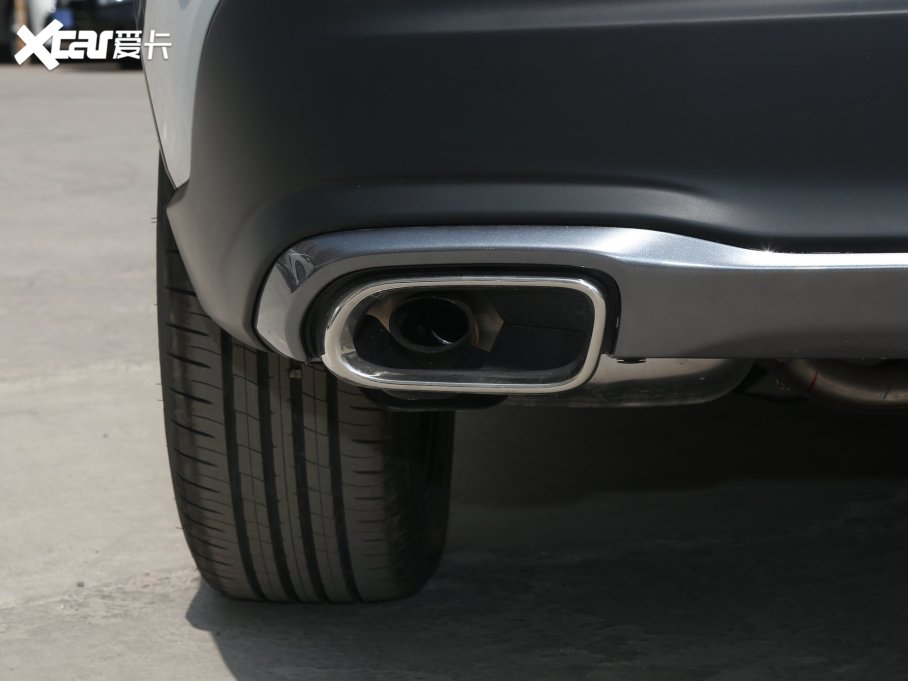 2023��ZR-V ���� e:HEV 2.0L �J�����A��