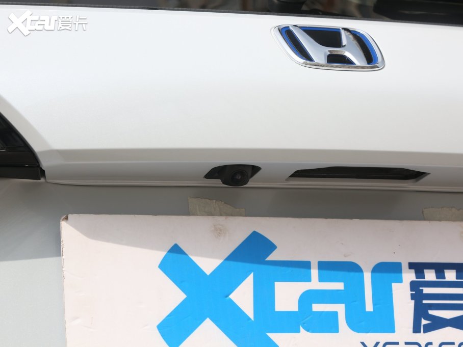 2023��ZR-V ���� e:HEV 2.0L �J�����A��