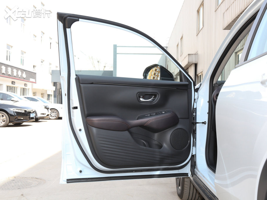 2023ZR-V  e:HEV 2.0L JA