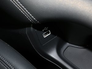 2023e:HEV 2.0L J п؅^