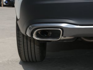 2023款e:HEV 2.0L 锐·豪华版 排气管
