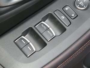 2023e:HEV 2.0L JA п؅^