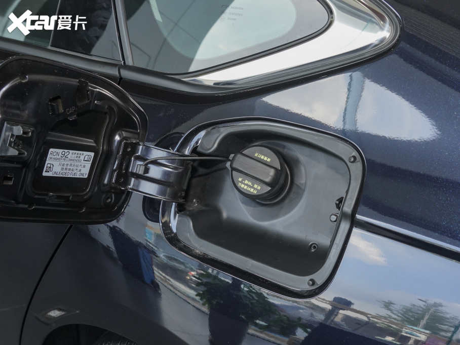 2023wԴ 2.0L e:PHEV F