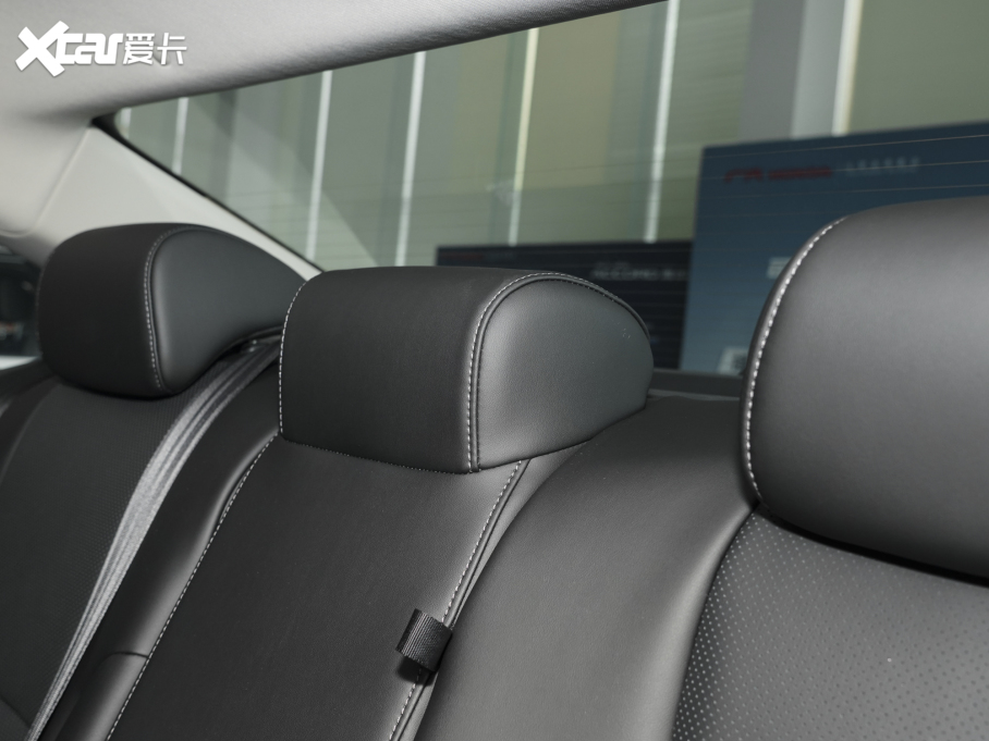 2023wԴ 2.0L e:PHEV F