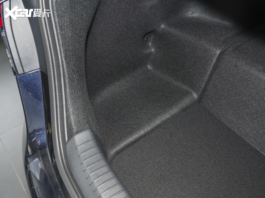 2023wԴ 2.0L e:PHEV F