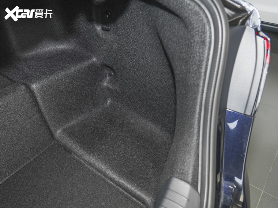 2023wԴ 2.0L e:PHEV F