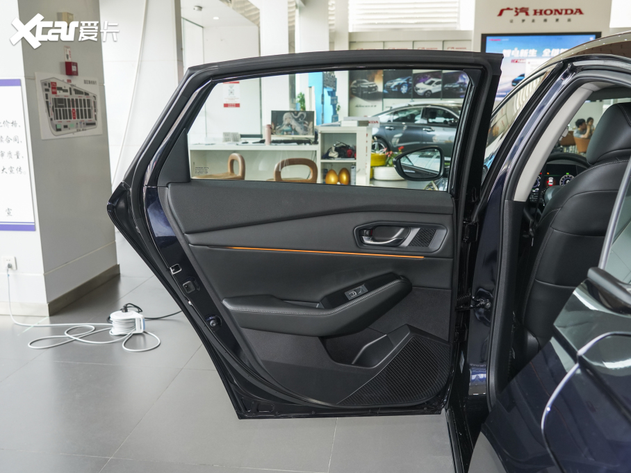 2023wԴ 2.0L e:PHEV F