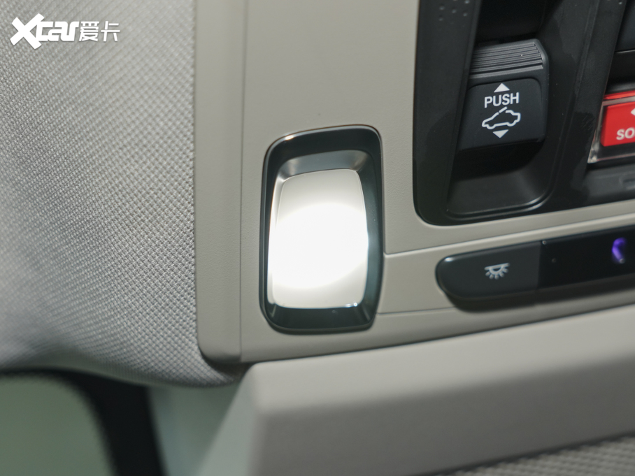 2023wԴ 2.0L e:PHEV F