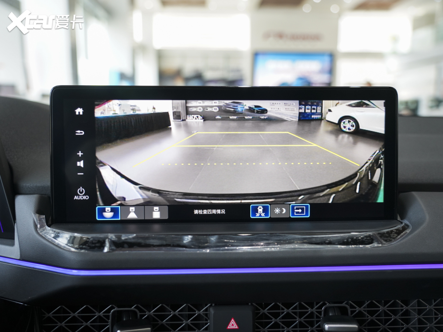 2023wԴ 2.0L e:PHEV F