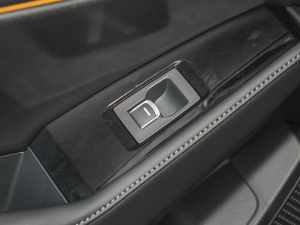 2023款2.0L e:PHEV 尊贵版 后排车窗控制区