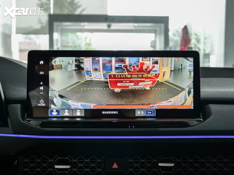 2023�����w 260TURBO ׿Խ��