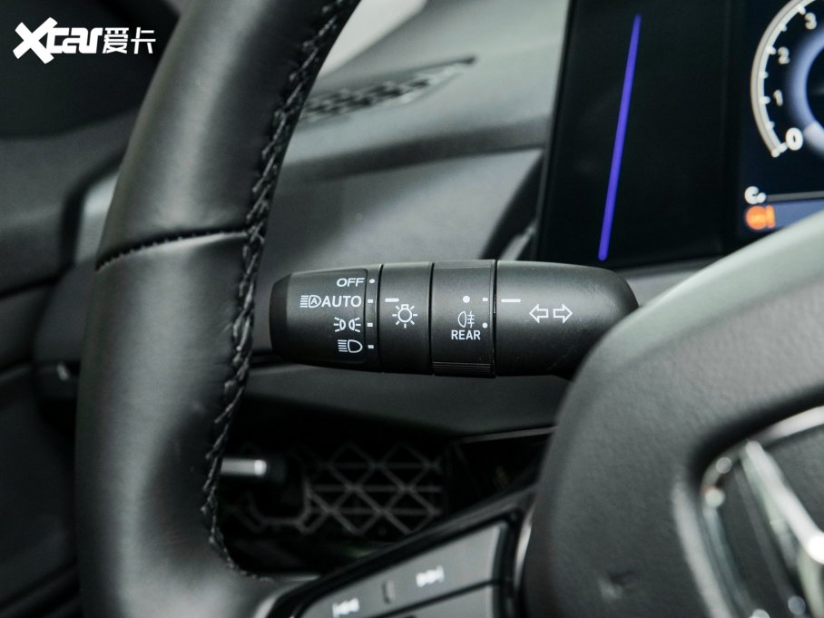 2023�����w 260TURBO ׿Խ��