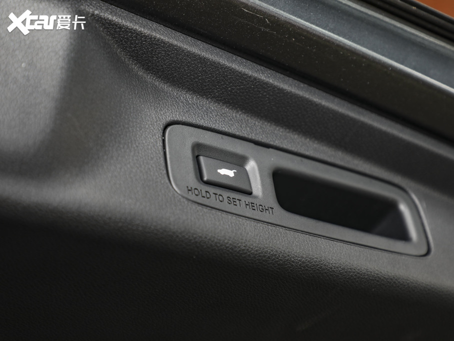 2024Wِ 2.0L e:HEV Jҫ