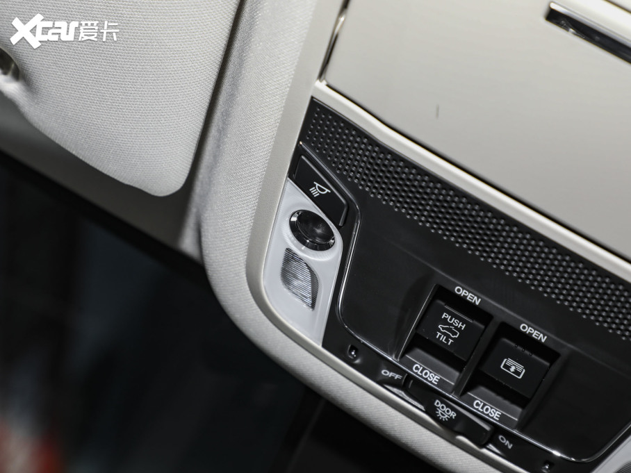 2024Wِ 2.0L e:HEV Jҫ