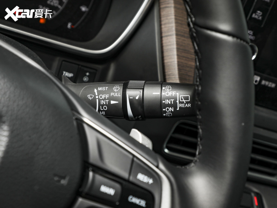 2024Wِ 2.0L e:HEV Jҫ