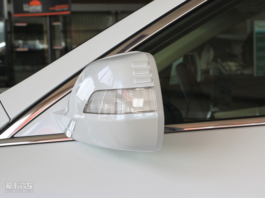 2011���Ԋ�D 3.5L �Ԅ����F��