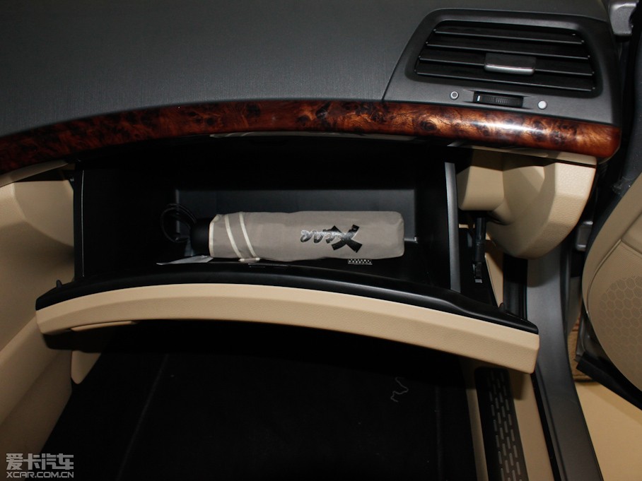 2011Ԋ(sh)D 3.5L Ԅ(dng)Ş