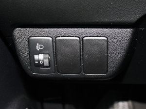 20111.5L Ԅ(dng)ȫ촰 п؅^(q)