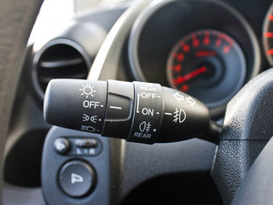 20111.5L Ԅ(dng)ȫ촰 п؅^(q)