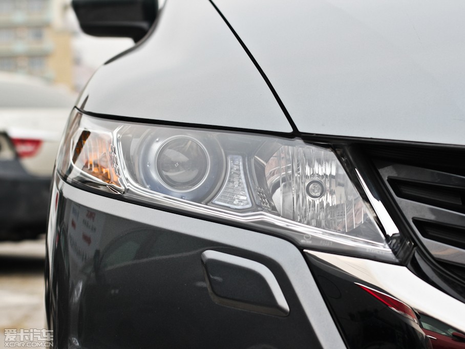 2011?yun)Wِ  2.4L A