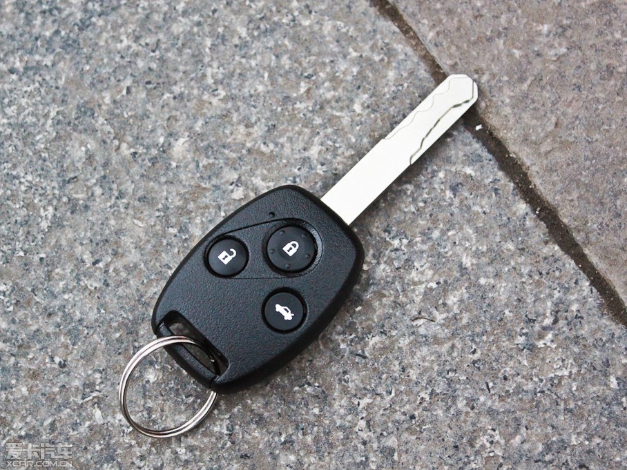 2011���h�� 1.5L �ԄӾ�ӢƷ�°�