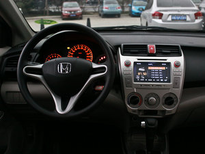 20111.5L Ԅ(dng)ӢƷ° п؅^(q)