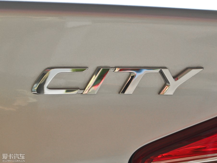 2012h 1.5L Ԅ(dng)Ӣ