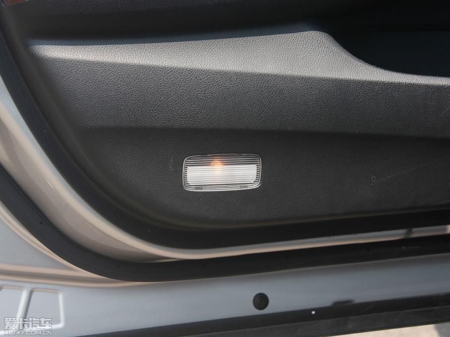 2012���Ԋ�D 3.5L �Ԅ���Ş��