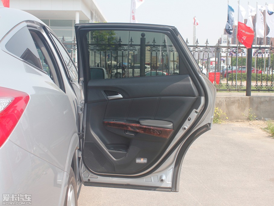 2012Ԋ(sh)D 3.5L Ԅ(dng)Ş