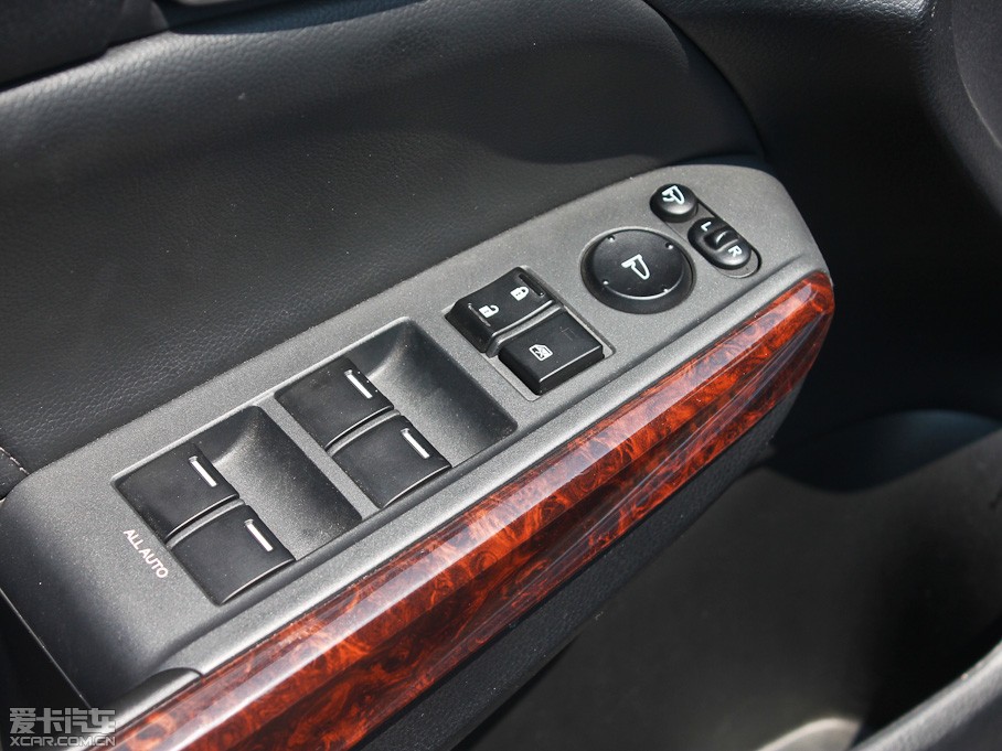 2012���Ԋ�D 3.5L �Ԅ���Ş��