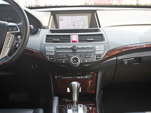 2012款3.5L 自动旗舰版 中控台