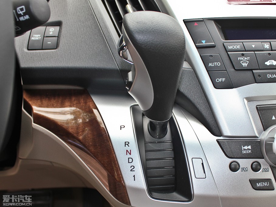 2013?yun)Wِ 2.4L Ԅ(dng)Ӣ