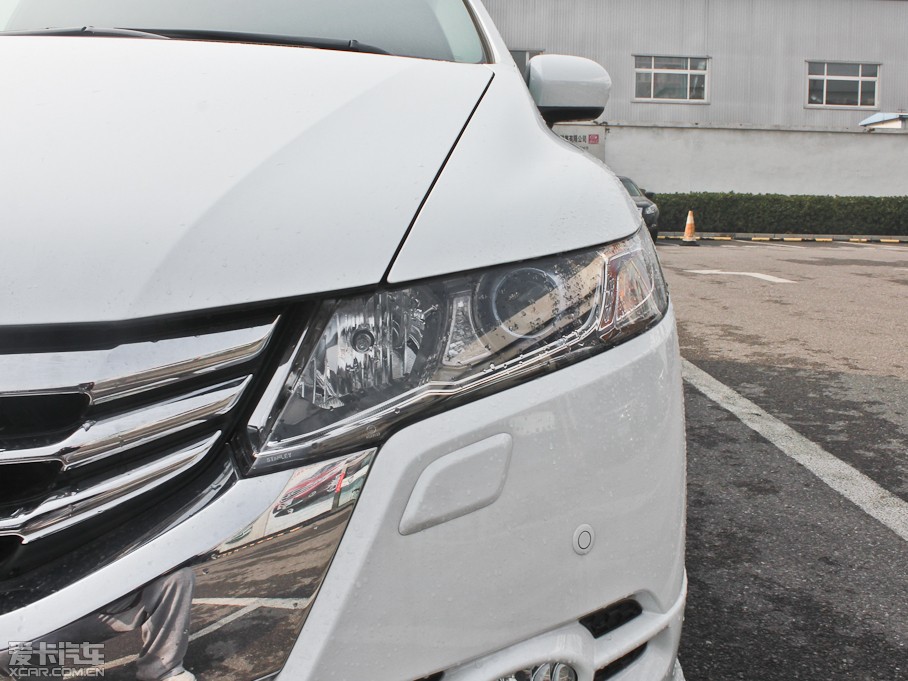 2013?yun)Wِ 2.4L Ԅ(dng)\(yn)(dng)