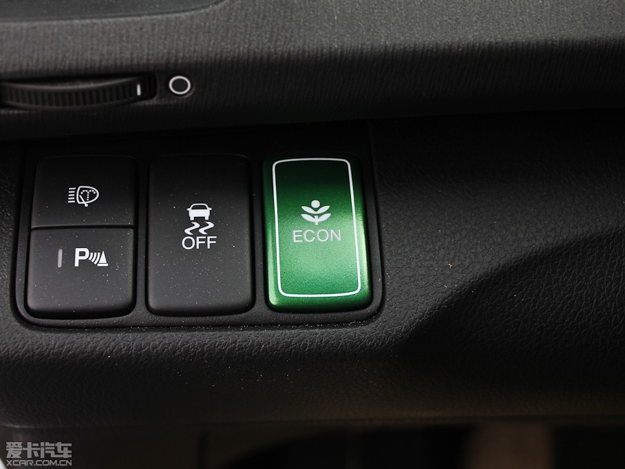 2013?yun)Wِ 2.4L Ԅ(dng)\(yn)(dng)