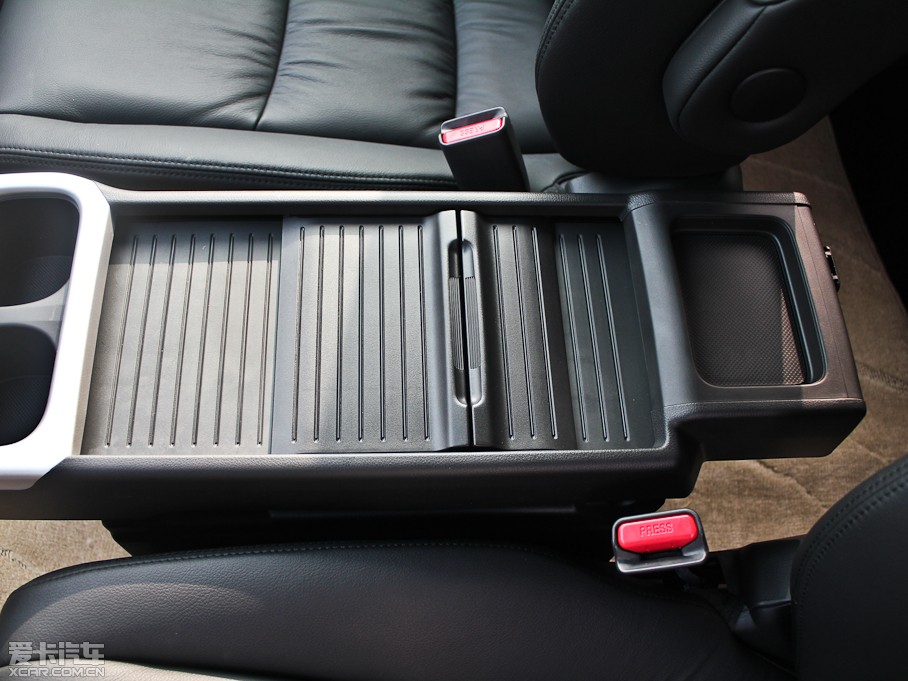 2013?yun)Wِ 2.4L Ԅ(dng)\(yn)(dng)