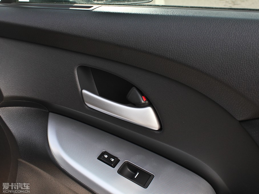 2013?yun)Wِ 2.4L Ԅ(dng)\(yn)(dng)