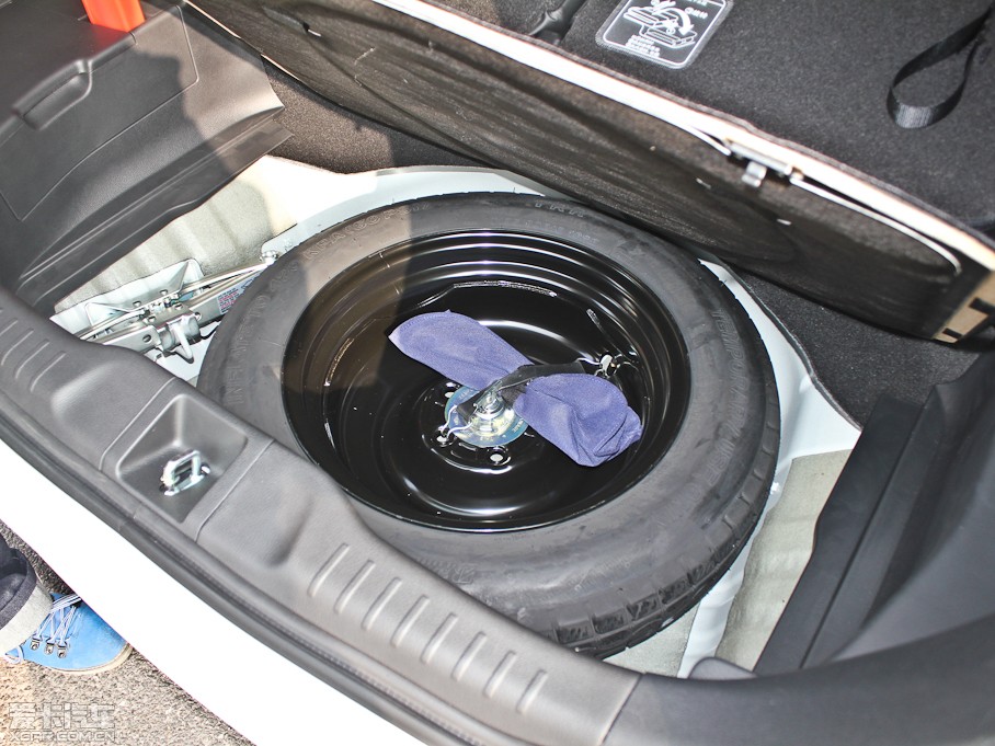 2013��W��ِ 2.4L �Ԅ��\�Ӱ�