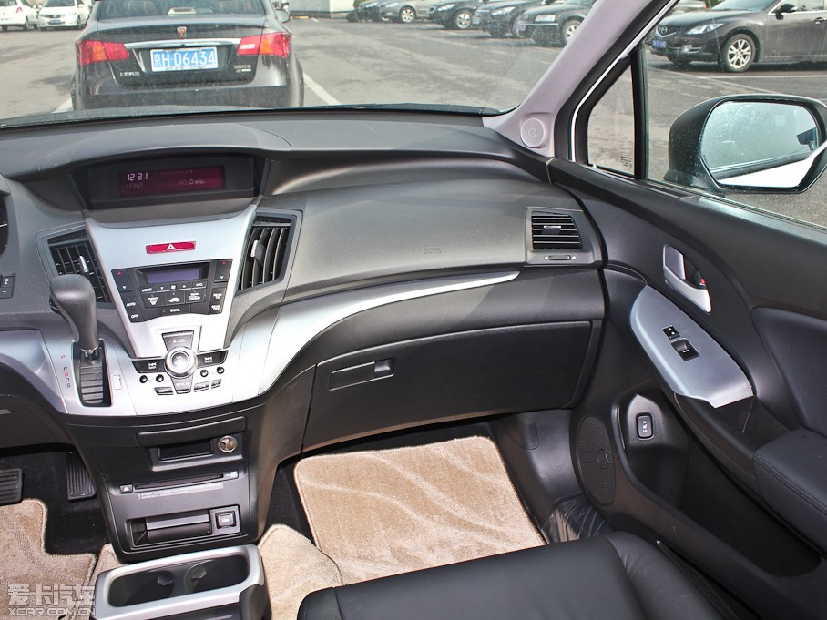 2013?yun)Wِ 2.4L Ԅ(dng)\(yn)(dng)