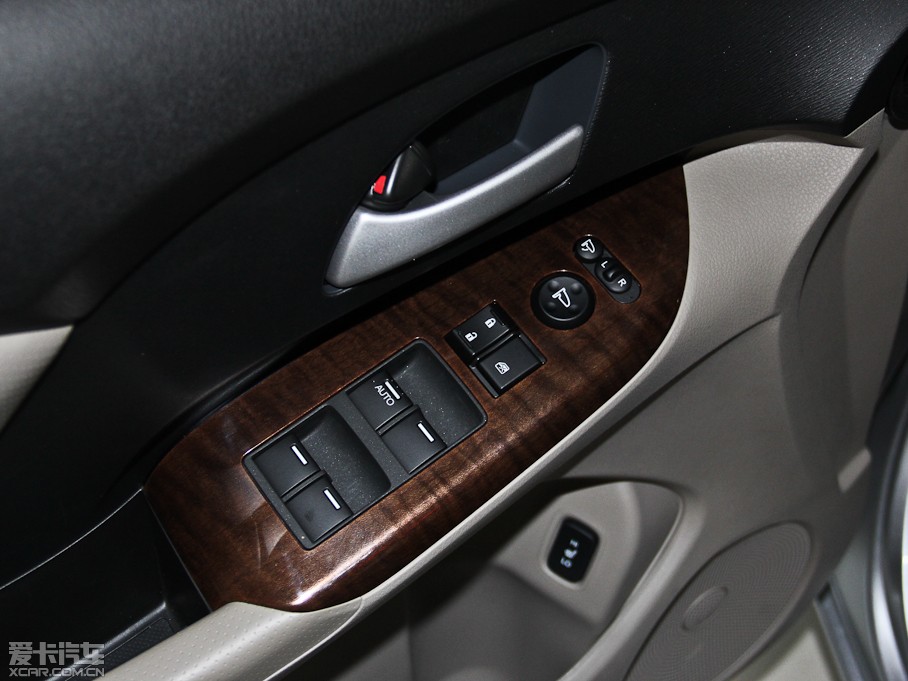 2013?yun)Wِ 2.4L Ԅ(dng)A