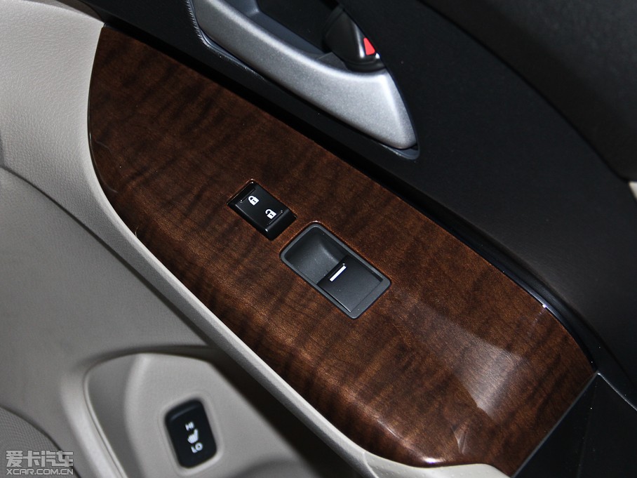 2013?yun)Wِ 2.4L Ԅ(dng)A