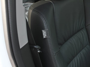 2013款2.4L 自动运动版 空间座椅