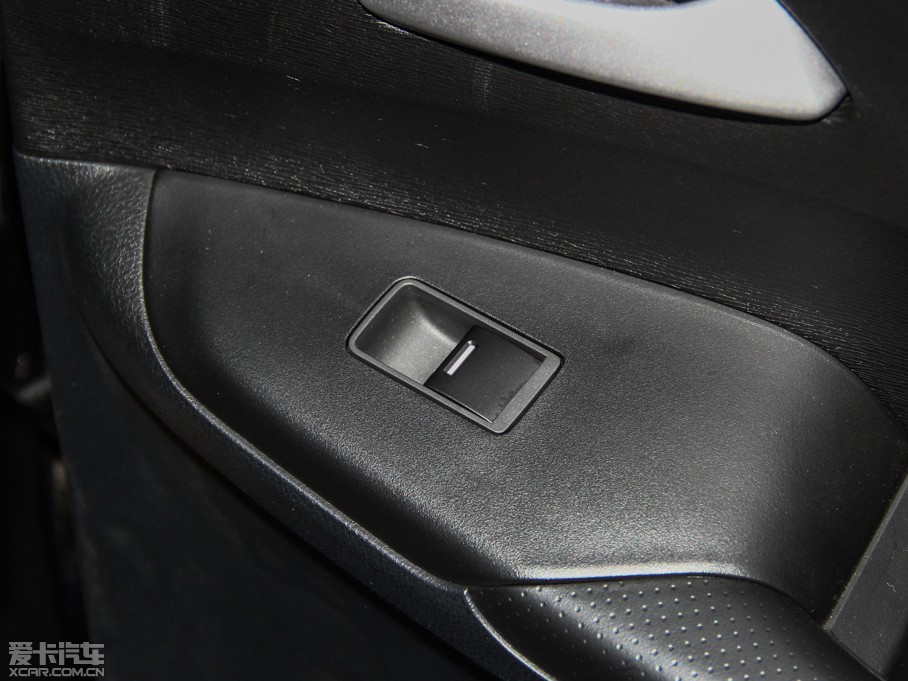 2014?yun)Wِ 2.4L Ԅ(dng)A