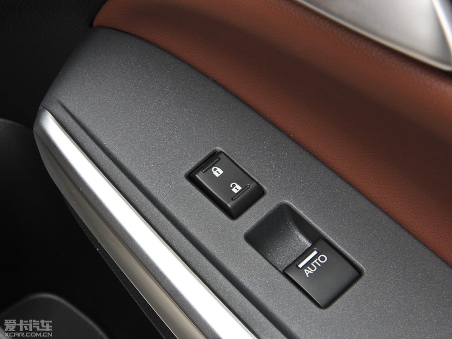 2014Ԋ(sh)D 3.0L AWDF(do)