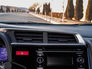 20141.5L CVT SErа {L