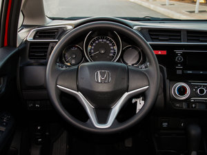 20141.5L CVT SErа P